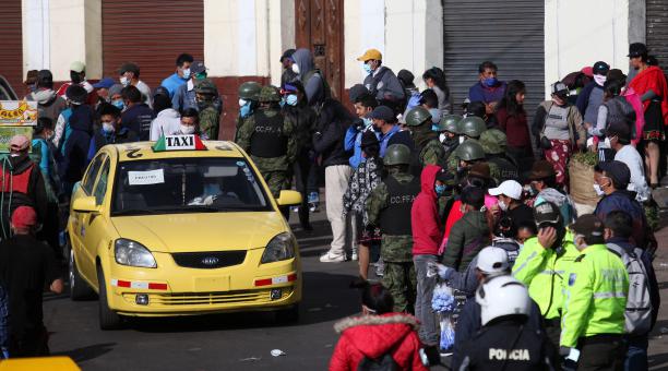 En la mañana se registraron enfrentamientos entre informales y agentes del orden