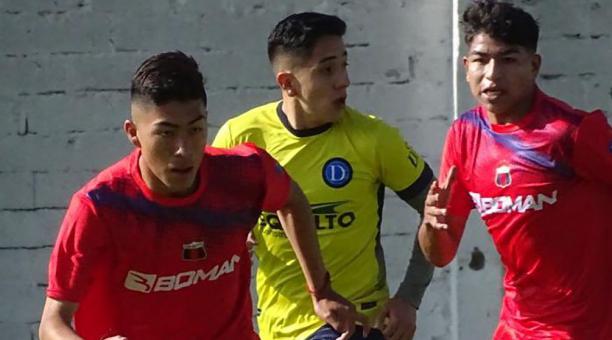 El Quito ya tenía su plantilla lista para jugar en el torneo de la Segunda