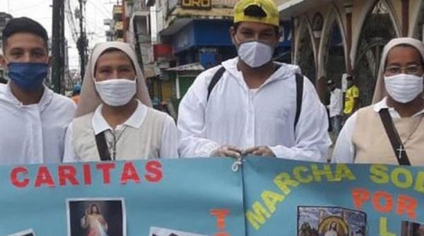Las campañas de apoyo social de Cáritas se mantienen vigentes, en medio de la pandemia. Foto: cortesía Cáritas Ecuador
