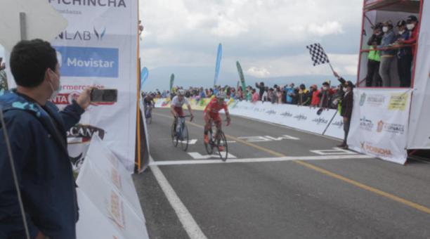 Jorge Burbano se impuso en la cuarta etapa de la Vuelta al Ecuador el 26 de noviembre del 2020. Foto: cortesía comité organizador