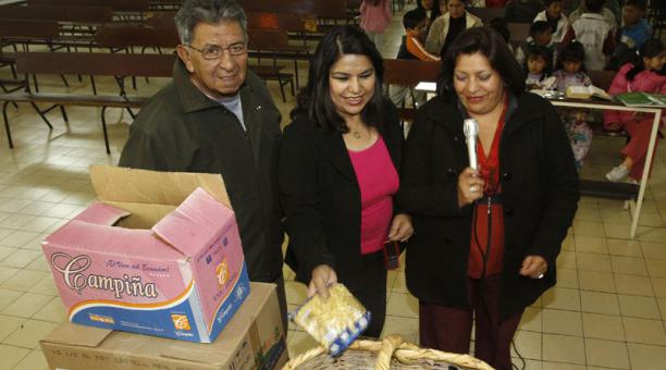 Las personas pueden donar alimentos, también juguetes en buen estado. Foto: archivo / ÚN