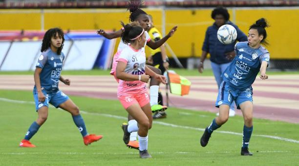 Ñañas y El Nacional jugaron el 16 de noviembre del 2020 la primera final de la Superliga femenina. Foto de la cuenta Facebook El Nacional