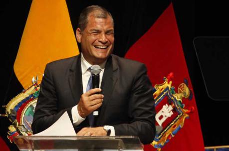 El presidente Rafael Correa durante la Sesión Solemne en el Teatro Sucre. Foto: Vicente Costales / ÚN
