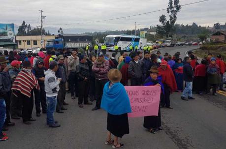 En la Panamericana Sur también hubo protestas por parte de un sector de los campesinos. Foto: Cristina Márquez / ÚN