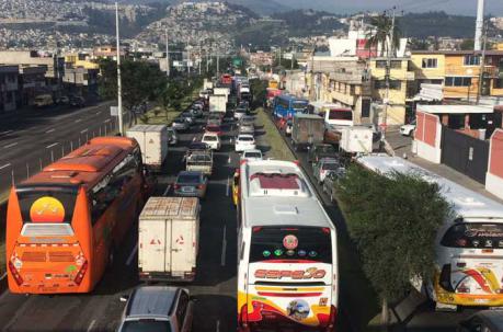 El ingreso a Quito entre Calderón y Carapungo. Foto: Alfredo Lagla / ÚN