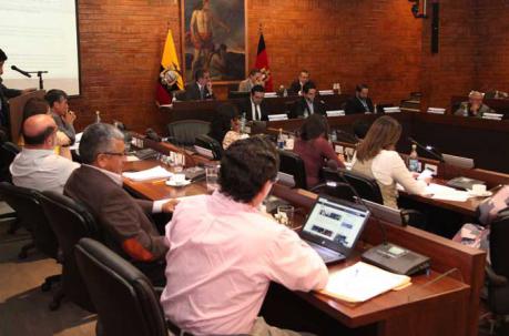 El Concejo Metropolitano de Quito aprobó la Ordenanza que regula el impuesto a los prediales. Foto: Pavel Calahorrano / ÚN