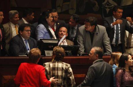 Asamblea analizará la cesación de José Serrano como presidente y el juicio político a Carlos Baca el 9 de marzo. Foto: Galo Paguay / ÚN