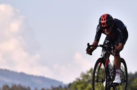Richard Carapaz, del Team Ineos, en la etapa 16 del Tour de Francia. Foto: AFP