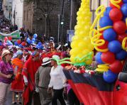 El alcalde Rodas bailó en el inicio de las fiestas de Quito