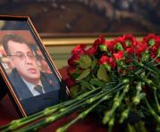 Flores de colocaron en el lugar en donde el embajador ruso Andrey Karlov fuera asesinado. Foto: AFP