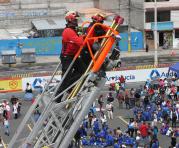 Estudiantes de seis planteles participaron en el simulacro que se realizó en el Estadio del Aucas. Foto:Eduardo Terán / ÚN