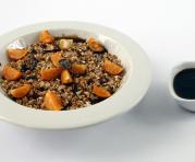 La granola es un alimento com­pleto, contiene fibra, proteína y carbohidratos y se puede acompañar con mermelada. Foto: Archivo / ÚN
