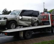El automóvil se accidentó en la Ruta Viva. Foto: Cortesía / COE Metropolitano