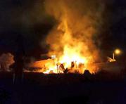 En la madrugada de este miércoles se registró un incendio estructural en el sector de Mirasierra. Foto: Cortesía Cuerpo de Bomberos