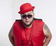 El cantante ecuatoriano fusiona ritmos latinos, reguetón y hip hop en su más reciente tema, adelanto de su nuevo disco. Foto: Enrique Pesantes / ÚN