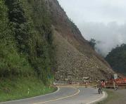 60 000 m3 de rocas, lodo y maleza cayeron. Foto: cortesía gobierno de la Provincia de Pichincha